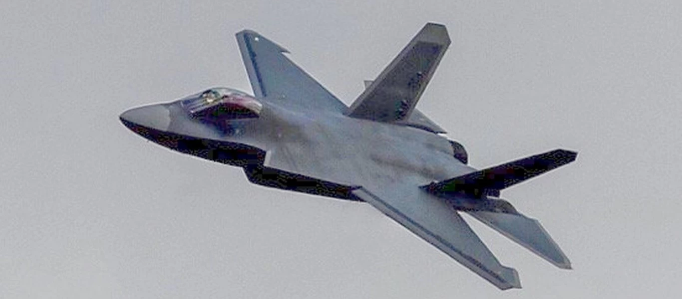 FC-31: Νέες φωτογραφίες του κινεζικού «F-35»